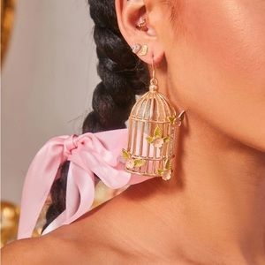 ROMANTIC LUXURY DROP EARRINGS